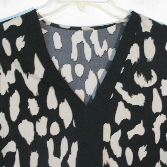 * 2/$15  Niay Black & Tan Blouse Small Lightweight - Picture 2 of 3